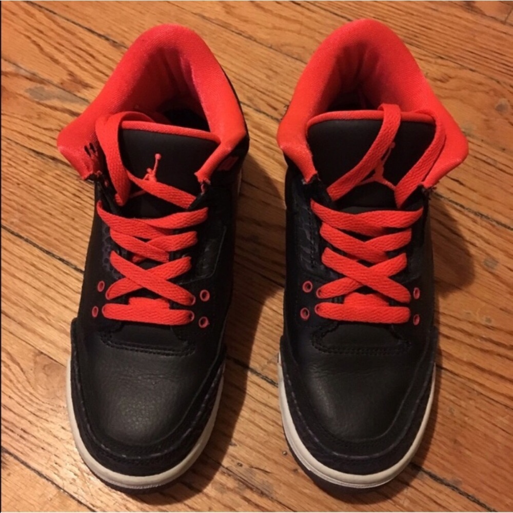 Air Jordan 3 Crimson Gs Sneakers